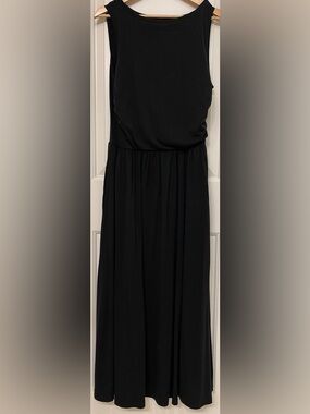 Sleeveless Black Maxi Dress with Gathered Waist